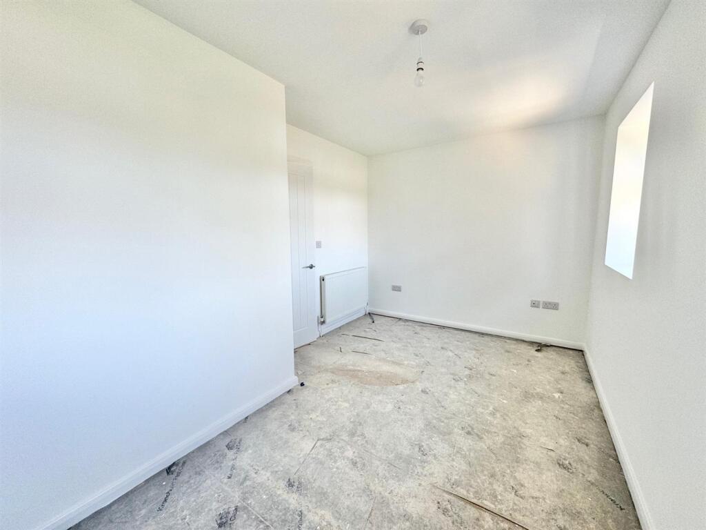 bedroom 2a.jpg