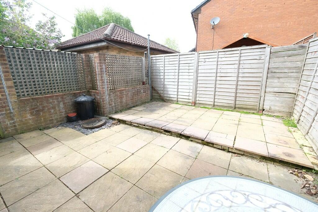 GARDEN 