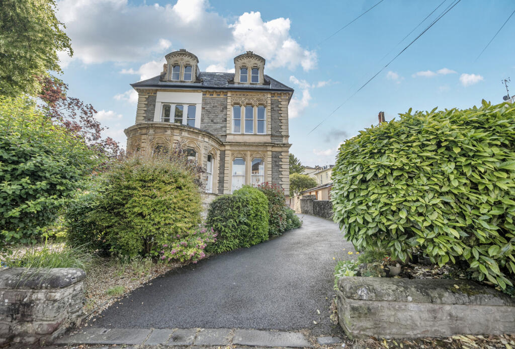 1306236-1-68429bd...