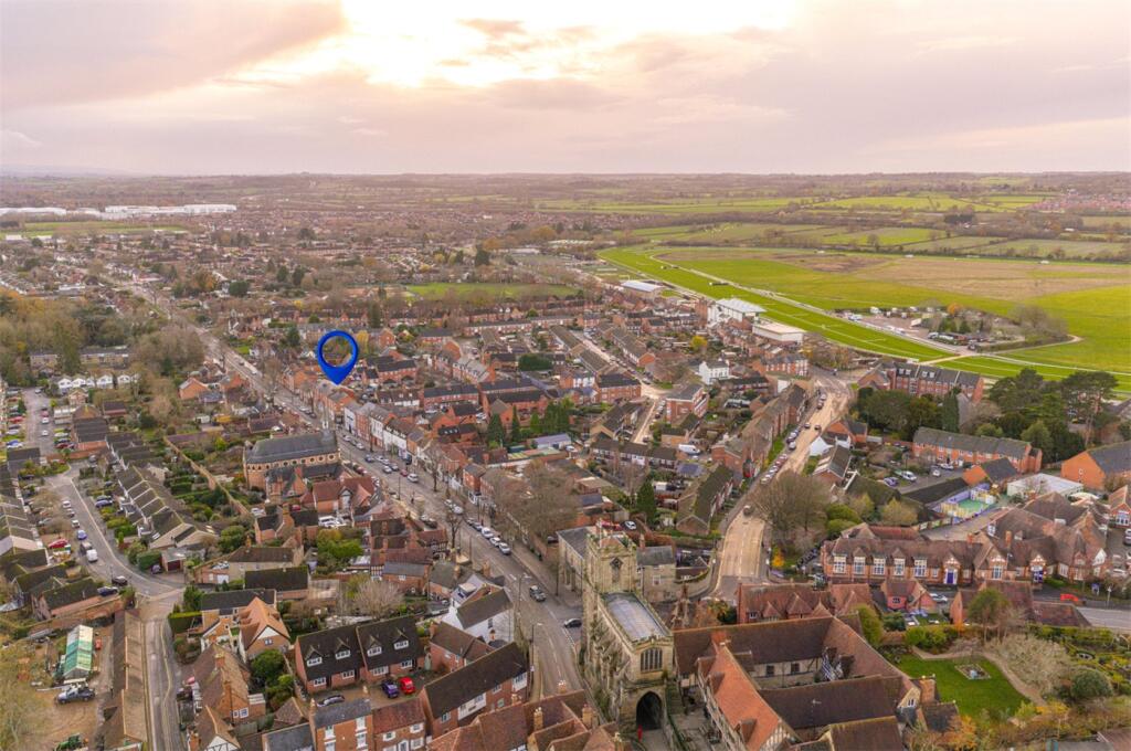 High Drone To Raceco