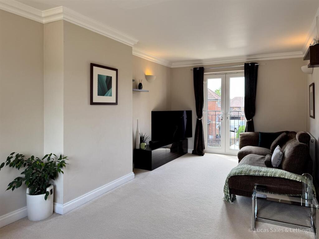 1 Caswell Close Kettering-16.jpg