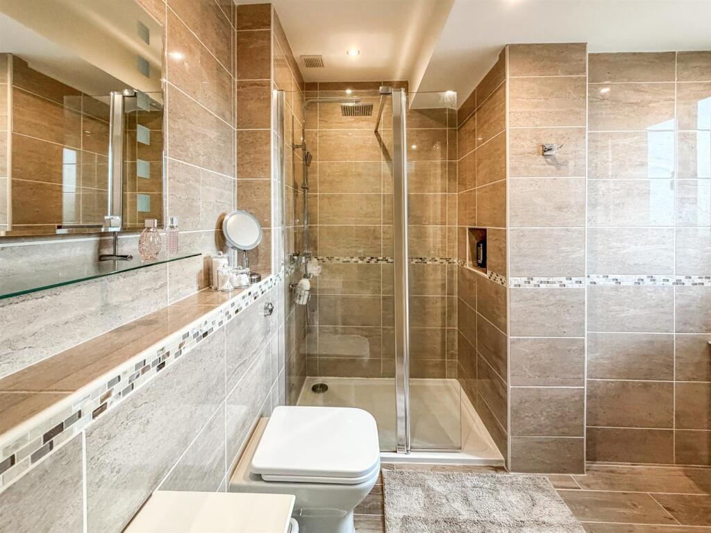 Ensuite Shower Room