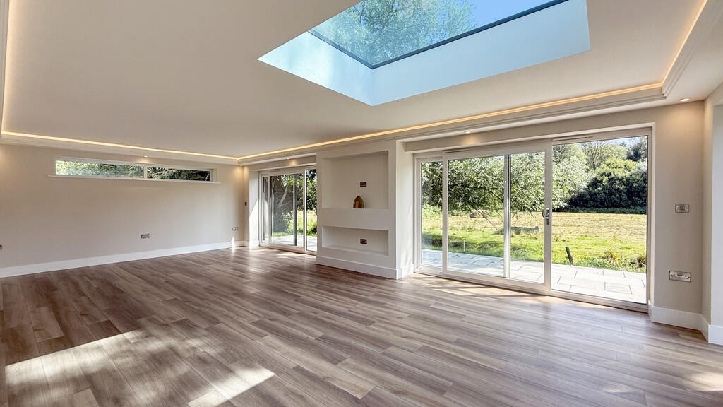 Kitchen/family ro...