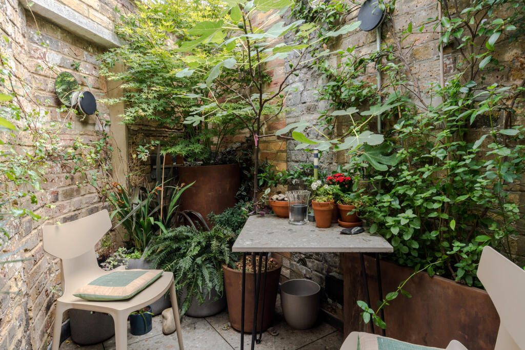 228558 - The Wee House-19.jpg