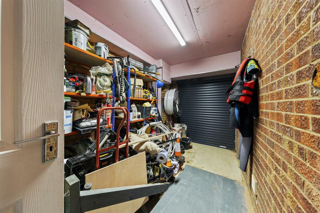 Garage &amp; ramp