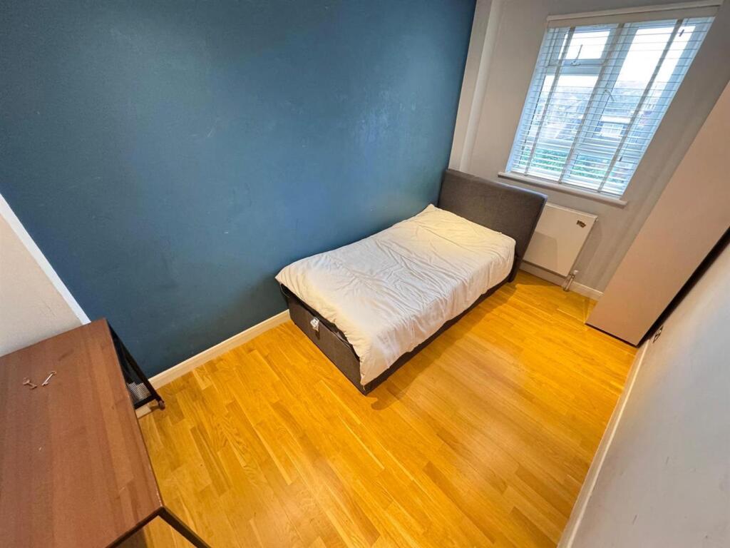 3 Bed for sale, Buy in Lonond, NW11 - Maxwellprope