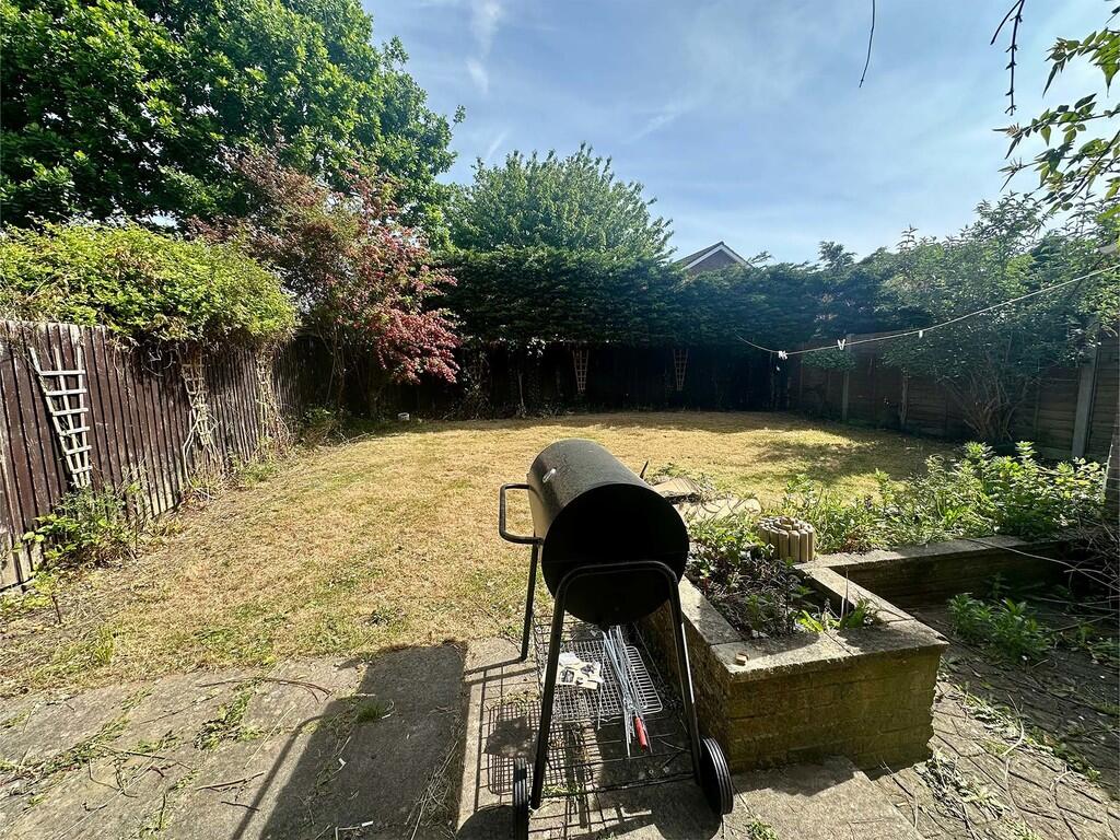Rear Gdn 2