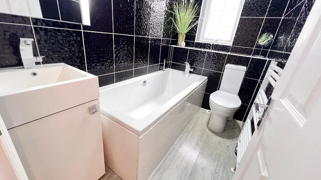 Bathroom/w.c.