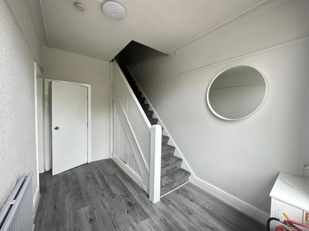 12kr.hall.jpg