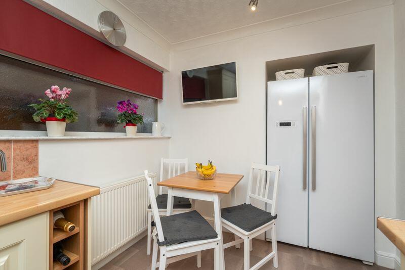 BREAKFAST KITCHEN