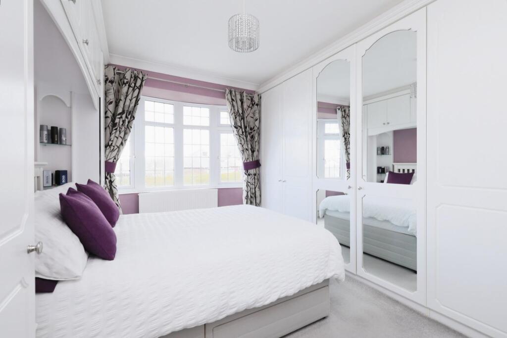 BEDROOM NO.1