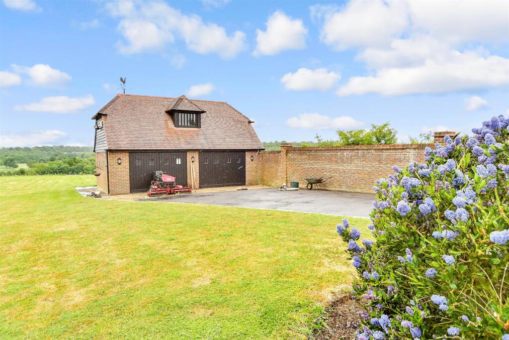 Workshop/Outbuildings