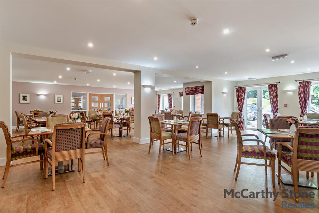8661137-interior38-800.jpg
