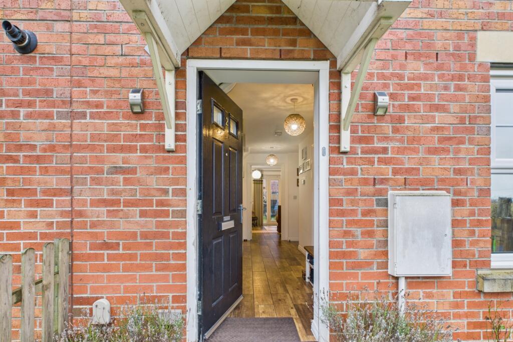 EweMove Spalding - Frome Walk - Front of house