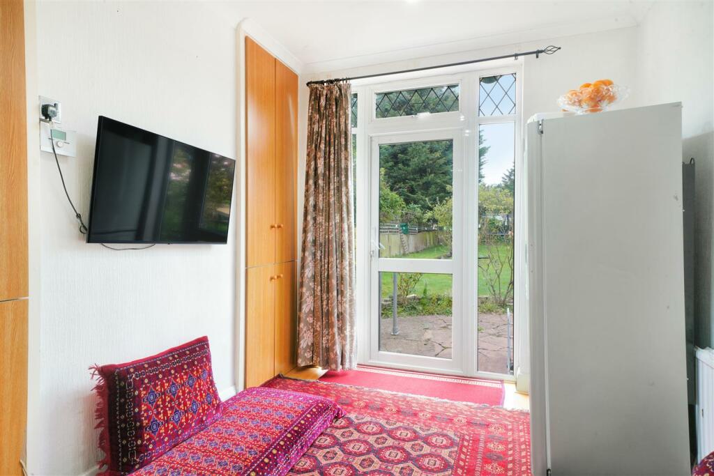 2 Amery Road - bDS05fIwetcyadKV25bD.jpg