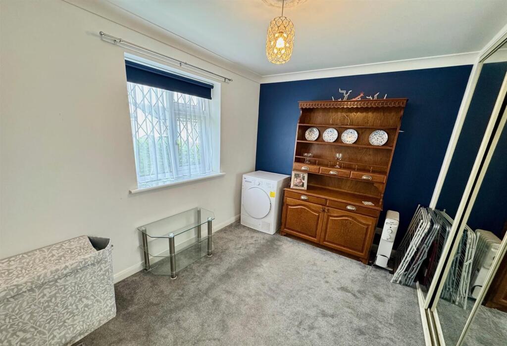 Bedroom 2.jpg