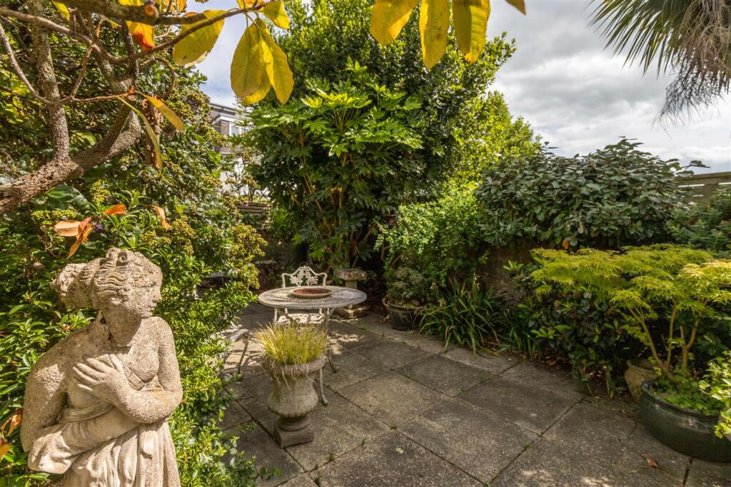 26 Brooker Street-24.jpg