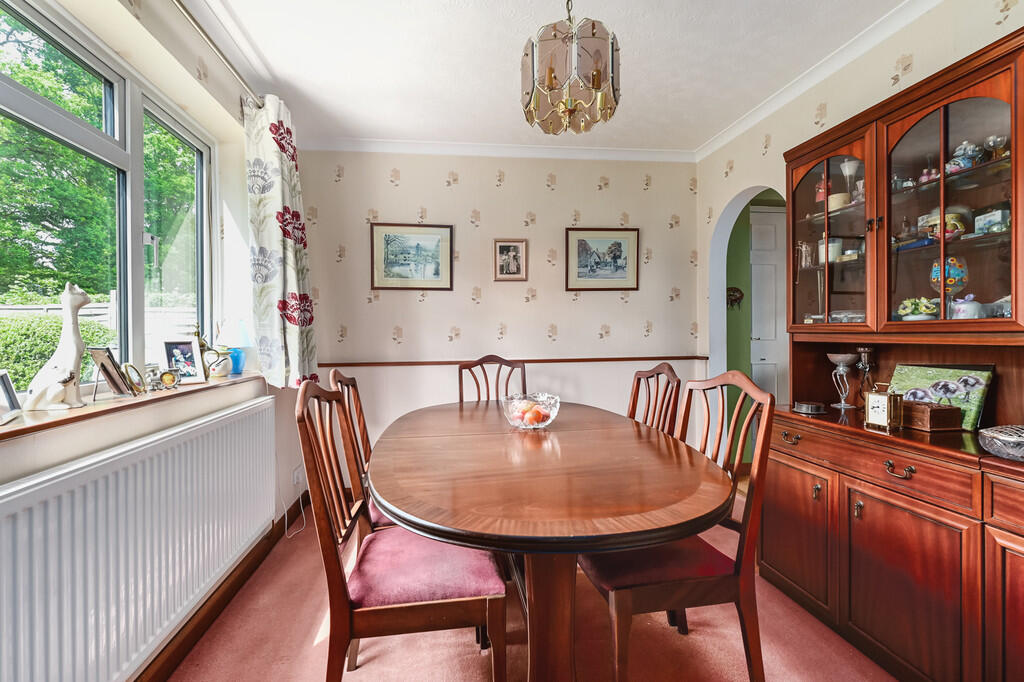 6-lambert-crescen...