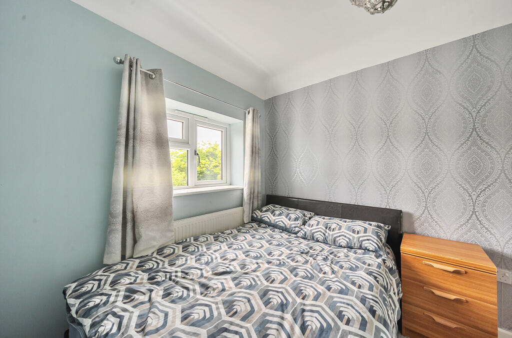 1302252-10-683f06...