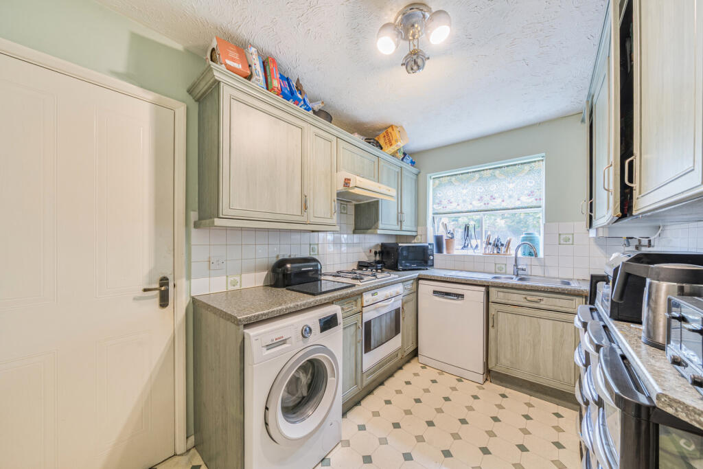 1354424-12-68e79f...