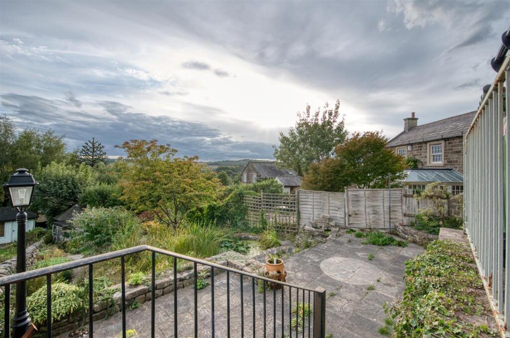 Garden and view north-west.jpg