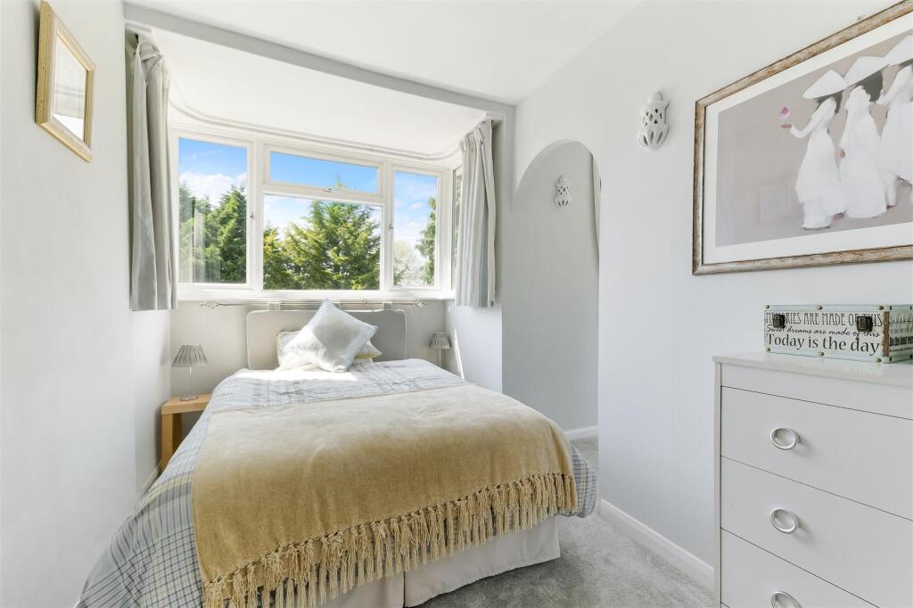 GREEN CURVE, 44 (14).jpg