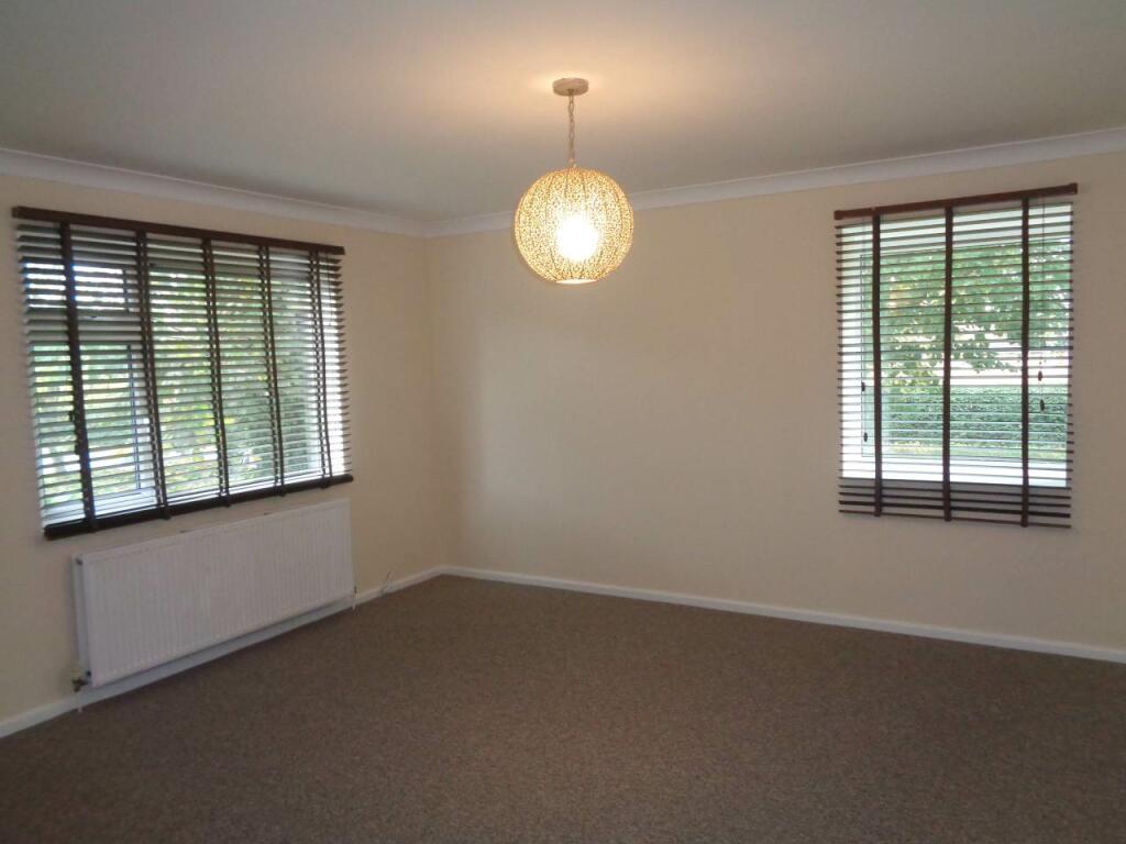 Helen Close Living R
