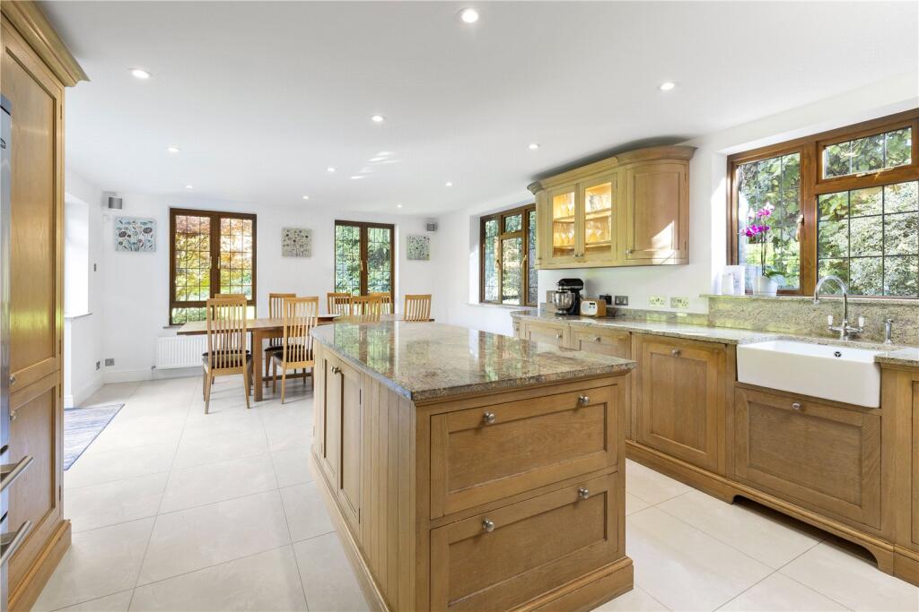 Kitchen/Dining
