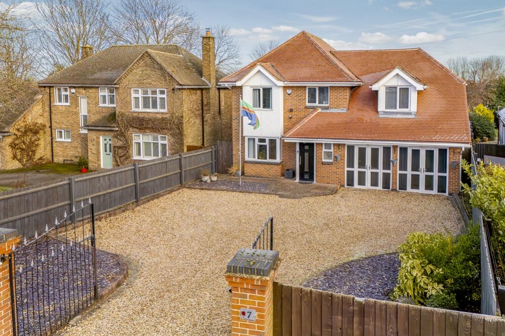 7 Hawthorn Road (North Greetwell)-2