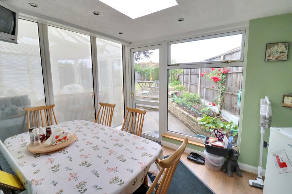 BREAKFAST ROOM