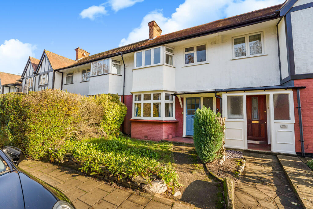 Manor Gardens (24...