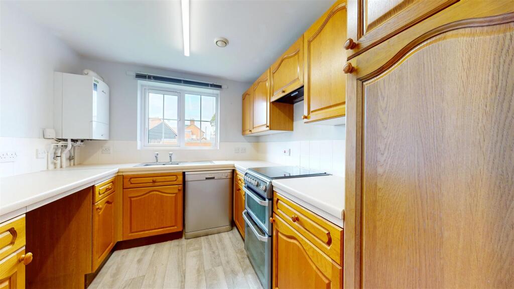 Willow Court 1 Kitchen.jpg