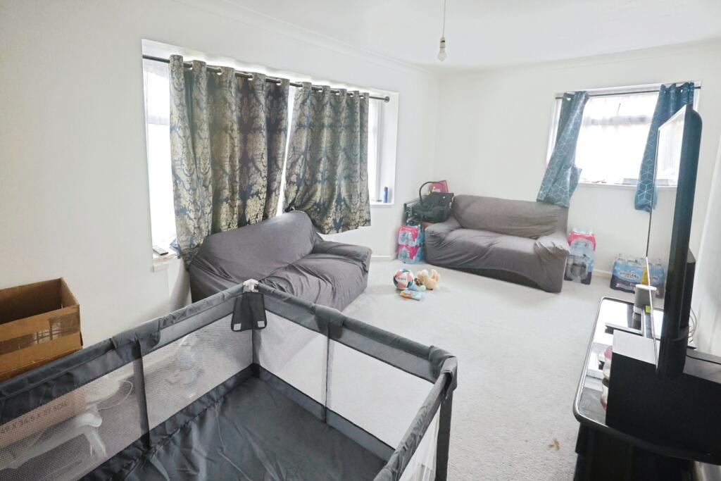 pbox-living_room-340324.JPG