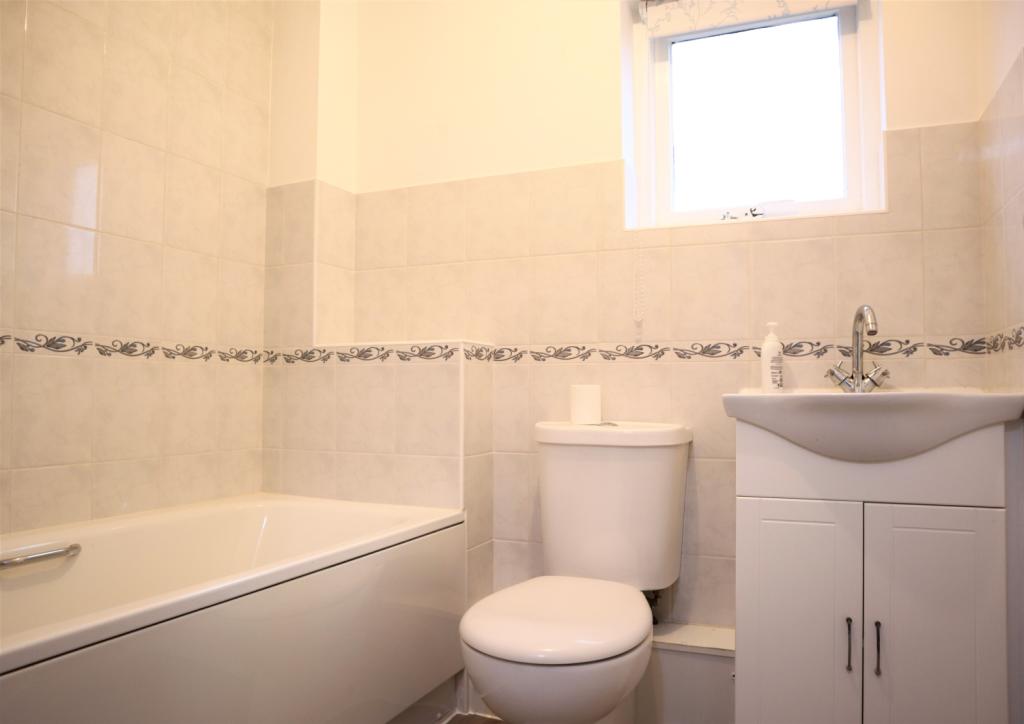 2 homeward court- bathroom
