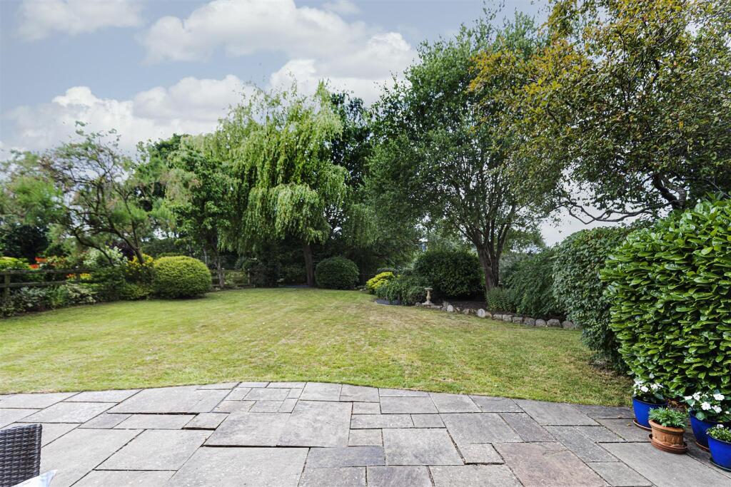 Bramleys Estate Agents - Woodsome Park - Fenay Bri