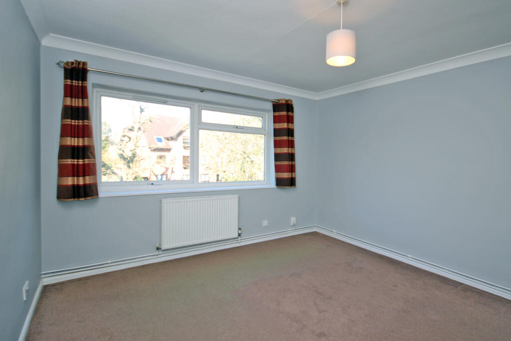 14eastburybed1