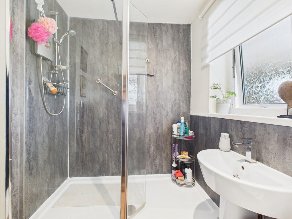 CAM04578G0-PR0024...