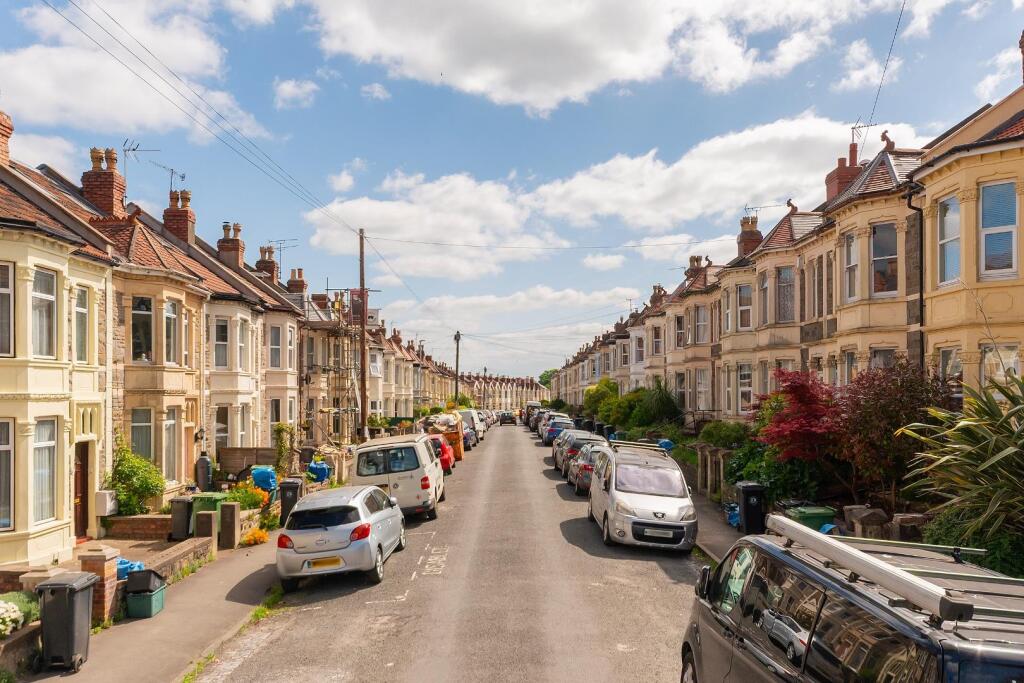 2S0RKE - External A.jpg