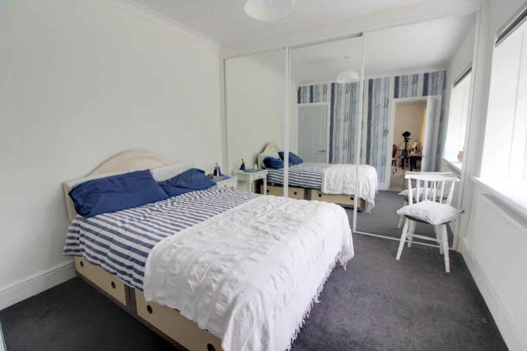 Bed 2 1