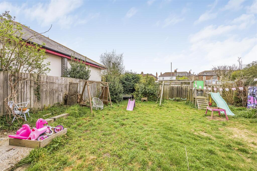 12 Cosham Park Avenue, Cosham-PorticoMarketing-Sol