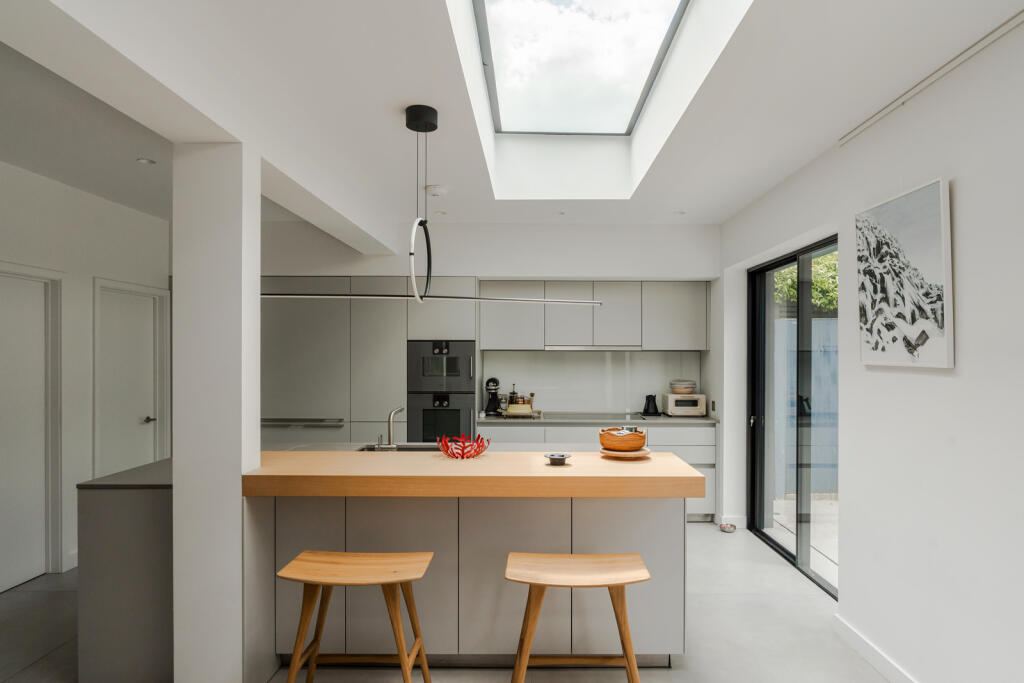 287892 - 13 Purley Avenue-44.jpg