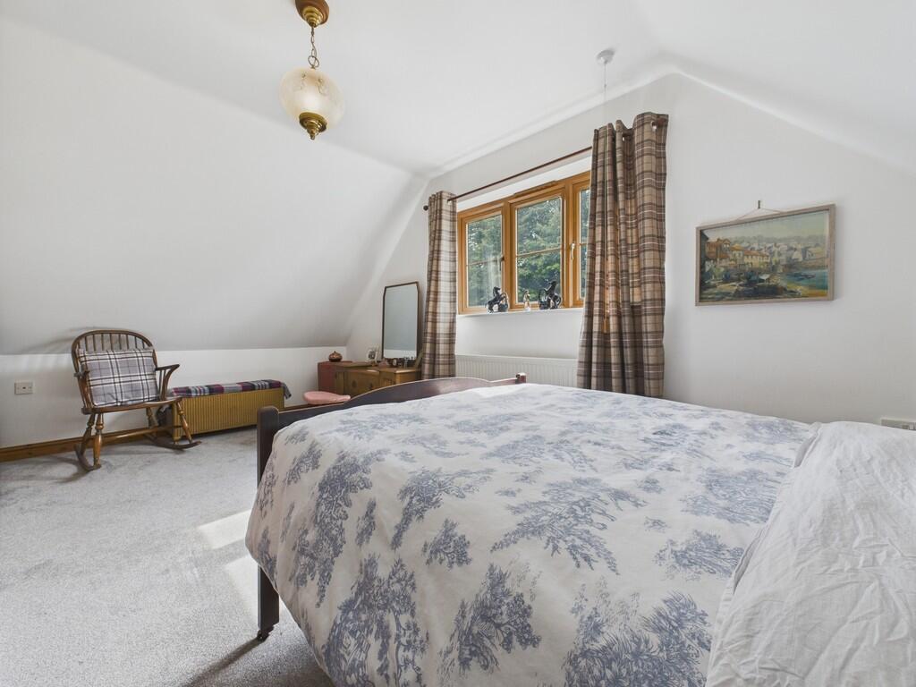 CAM04273G0-PR0175...