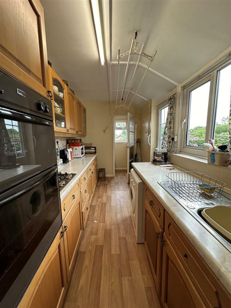 KITCHEN 20PR.jpg