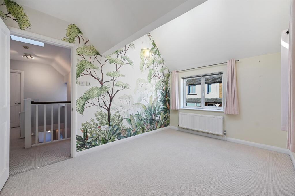 Bedroom 4.jpg