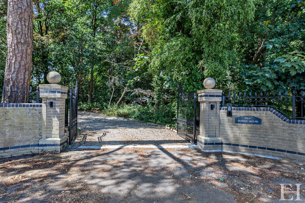 8654607-exteriorW...