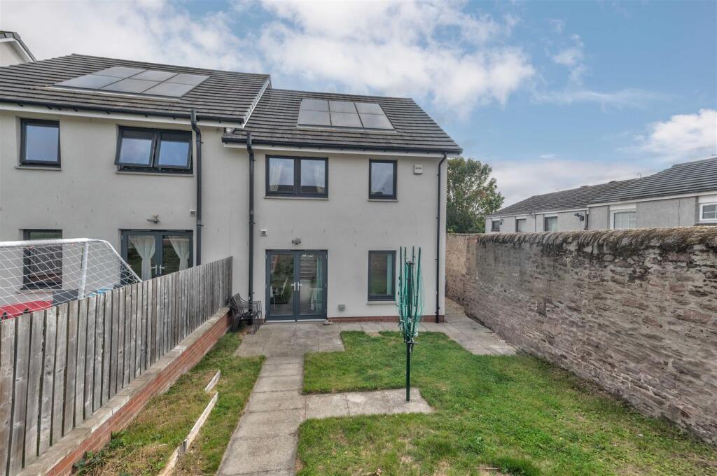 64 Cotton Road Dundee-17.JPG