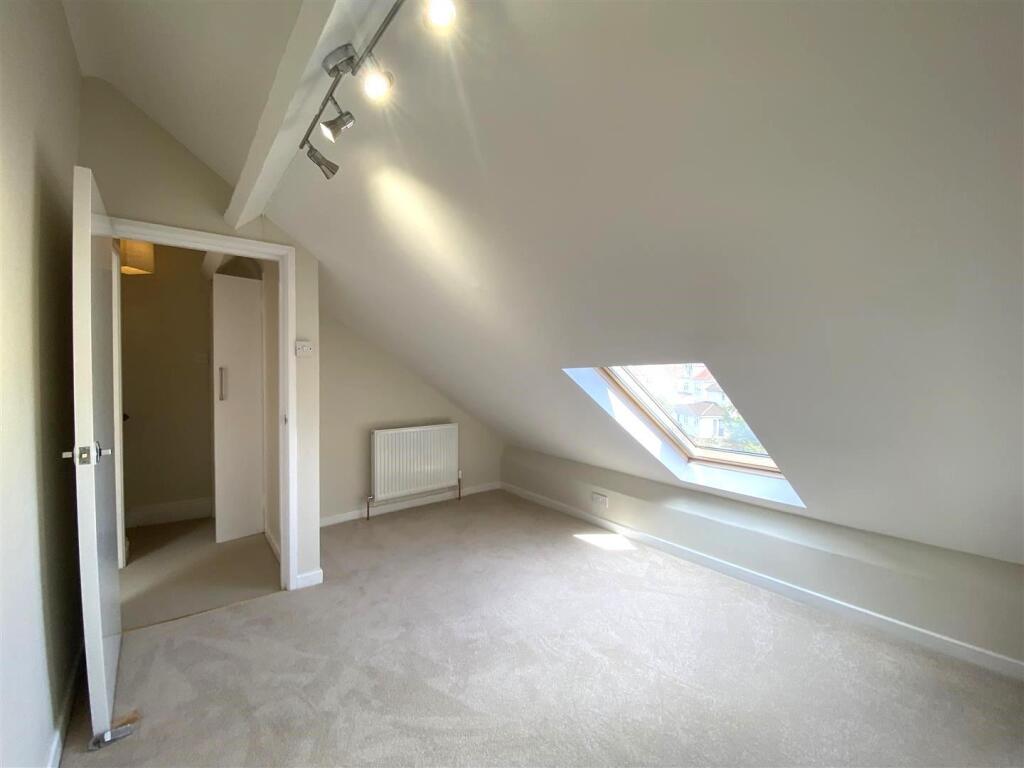 BEDROOM 3.jpg