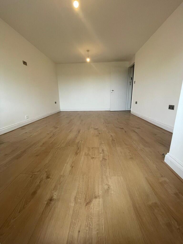 Maple Close, London, N16