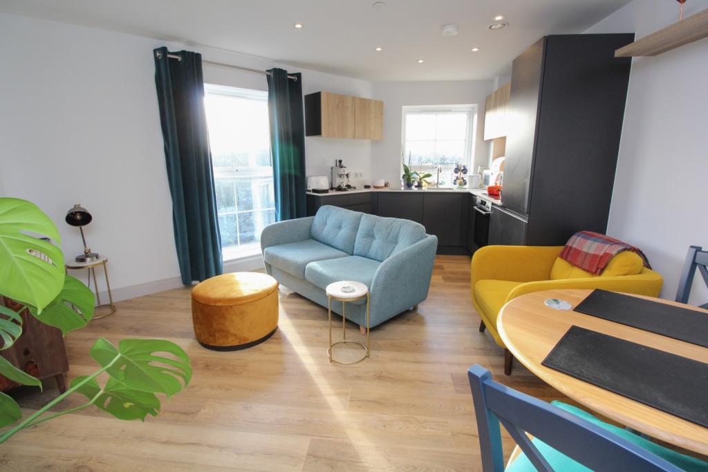 Lounge Kitchen