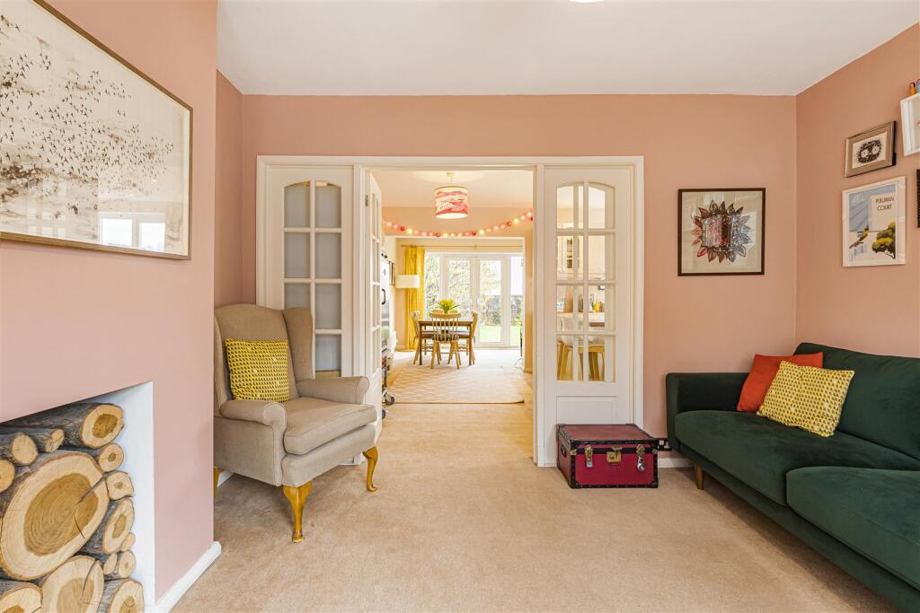 SITTING ROOM